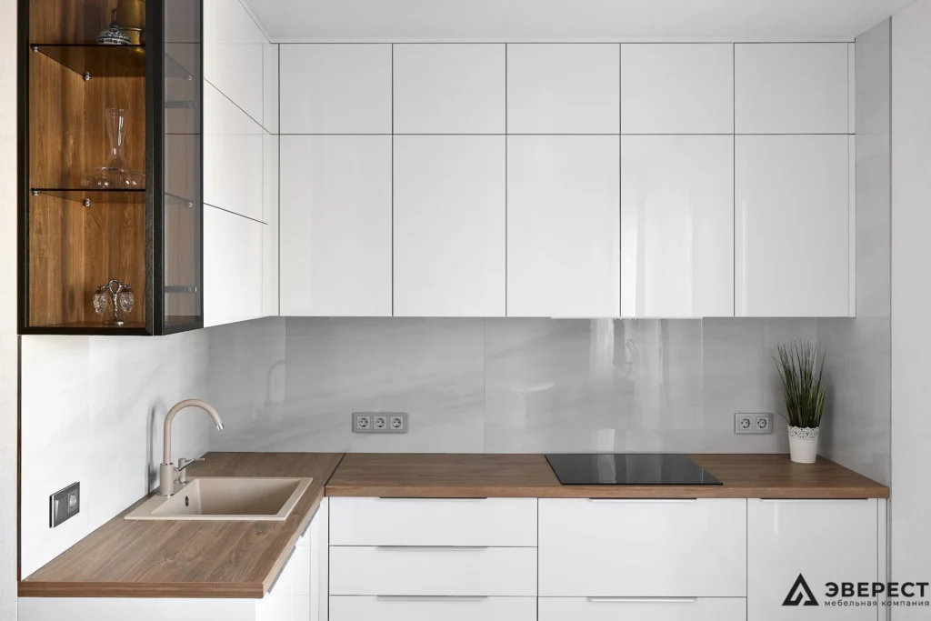 Угловая кухня из акрила " Gloss "