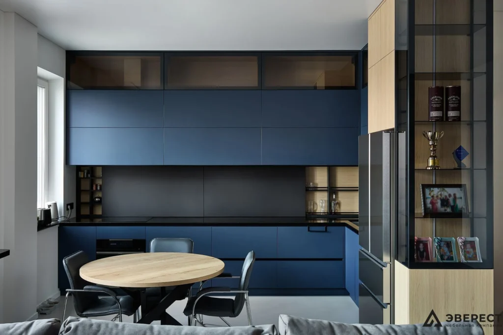 Кухня с раздвижным фартуком "Эльбрус"