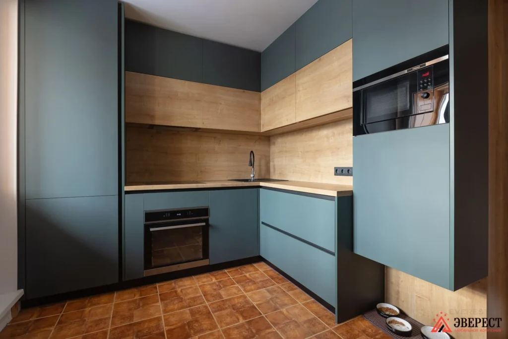 Угловая кухня под потолок "Никотти"