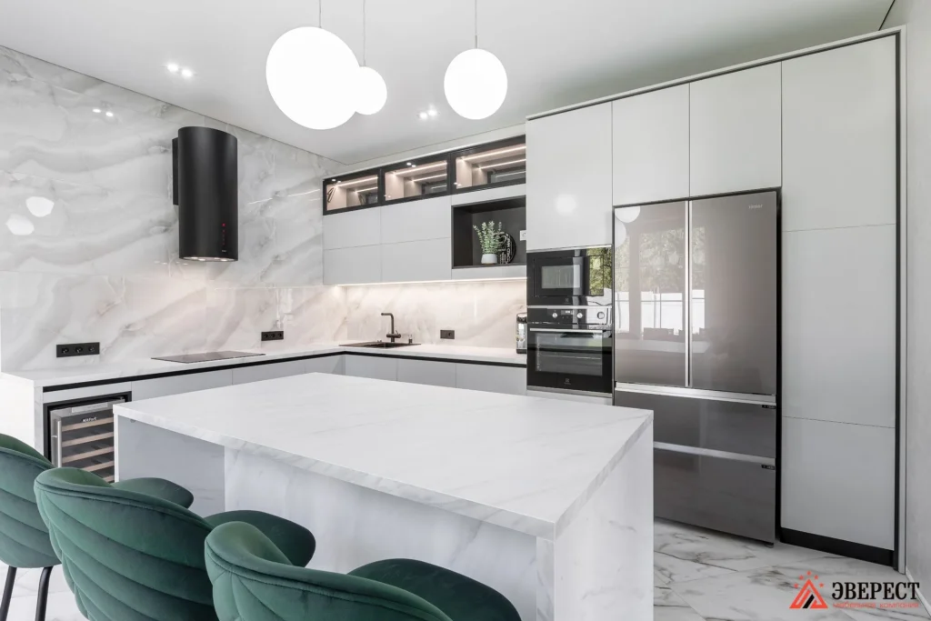 Угловая кухня под потолок с островной зоной "Шаран"