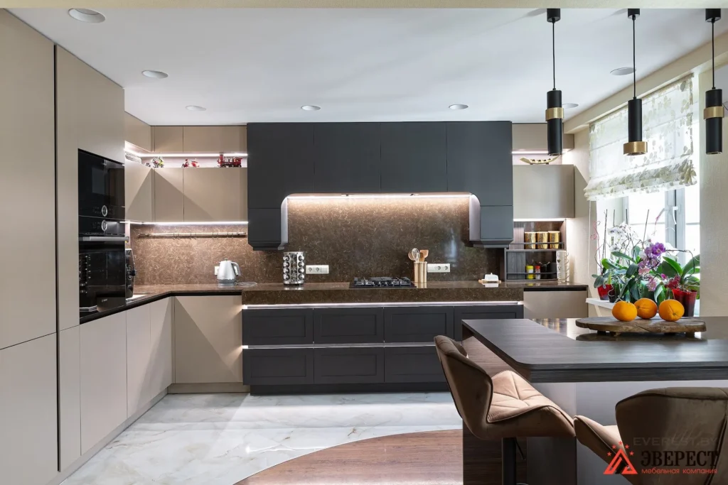 Угловая кухня с островом "Эльба"