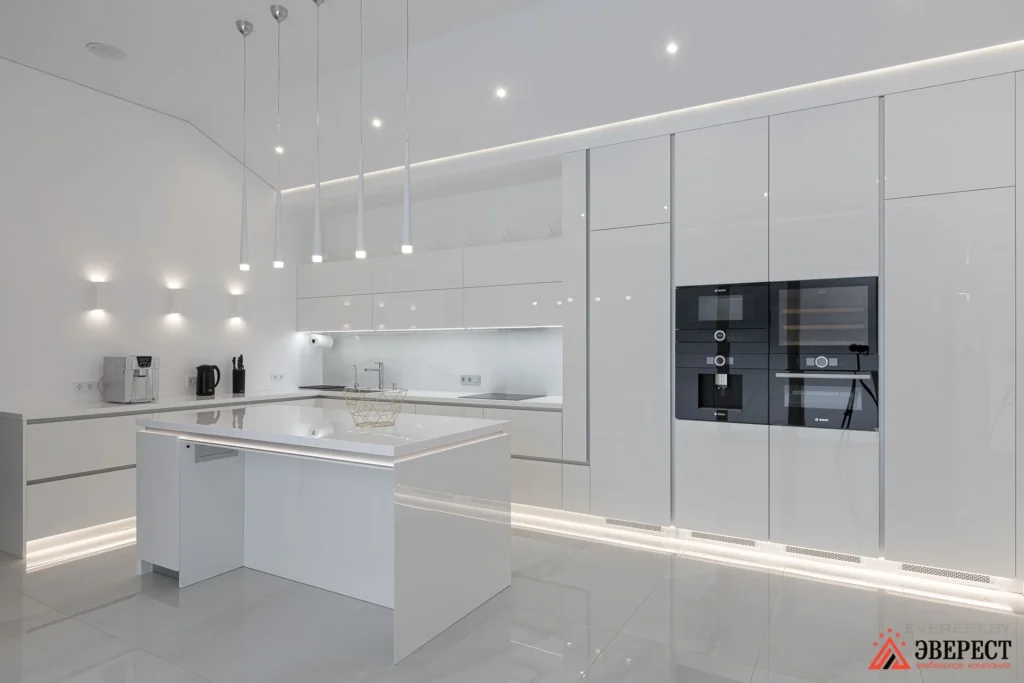 Угловая кухня с островом " Ultra White"