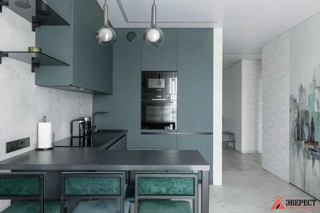 П-образная кухня под потолок "Ричи"