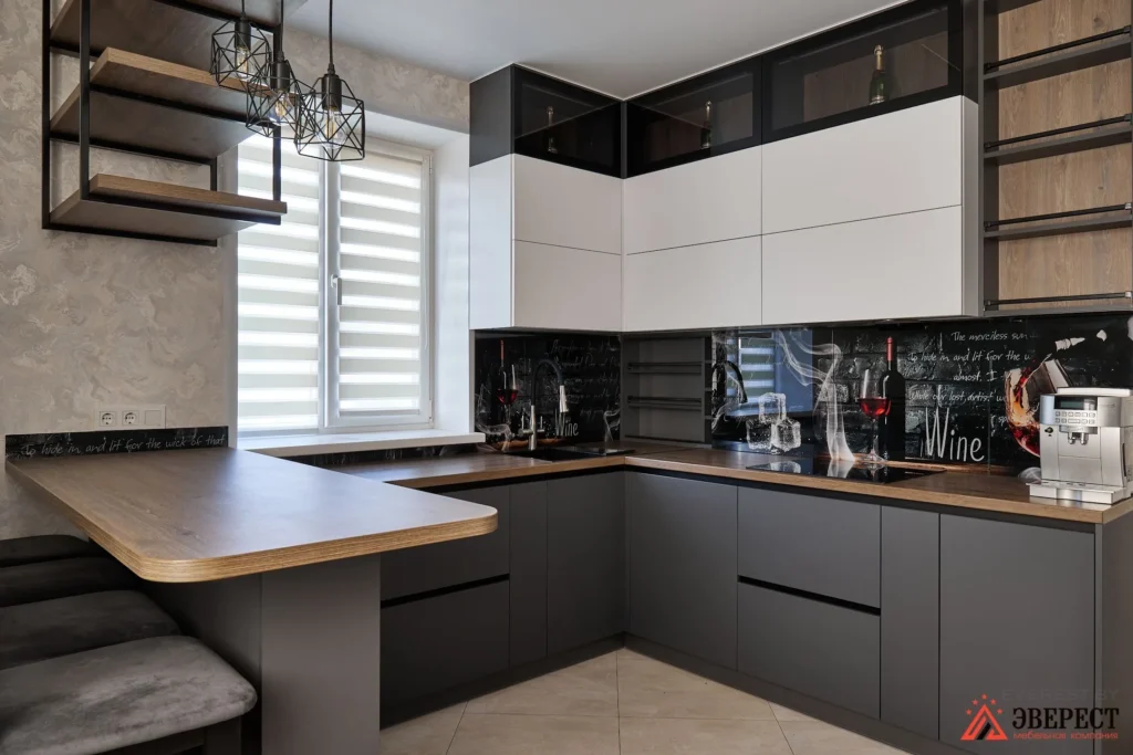 Угловая кухня с барной стойкой в стиле "Pab"