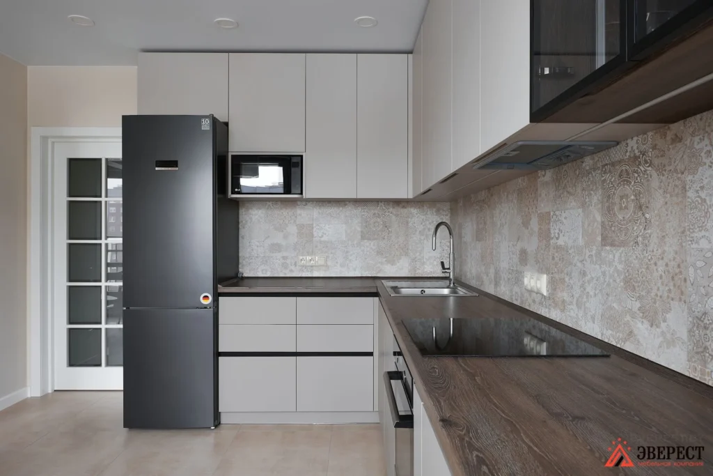 Угловая кухня под потолок "Резо"