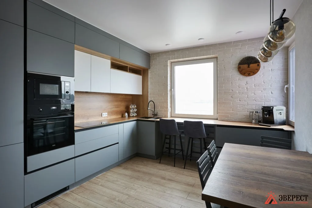 Угловая кухня под потолок "Тайпл"