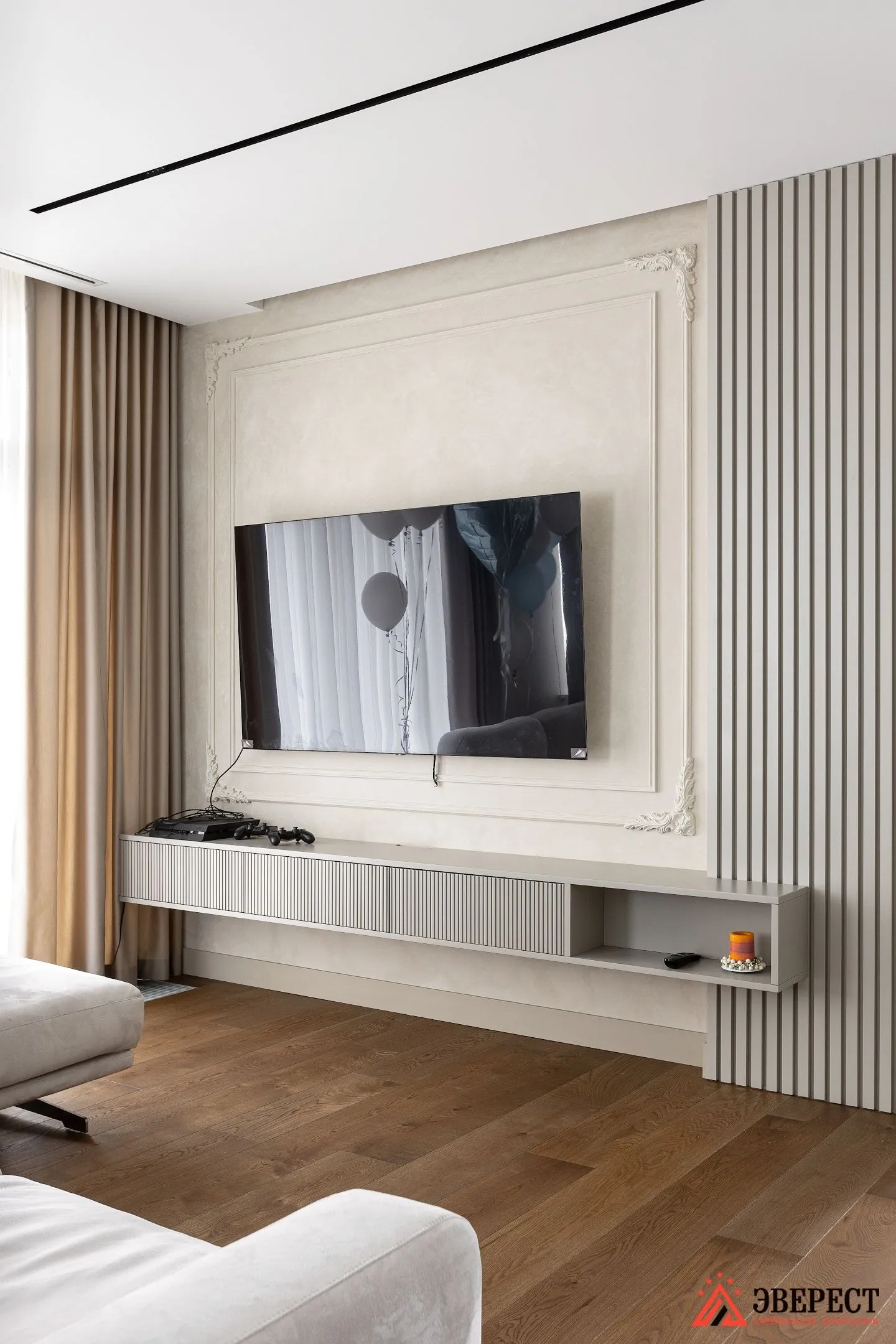 ТВ зона в классическом и современном стилях