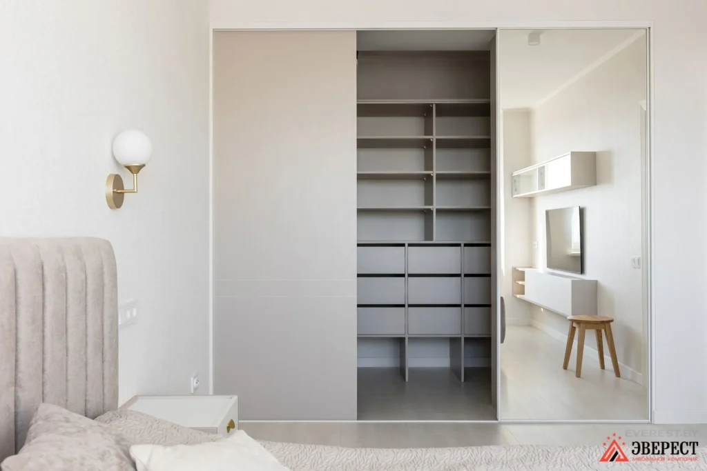 Просторная гардеробная для Маргариты