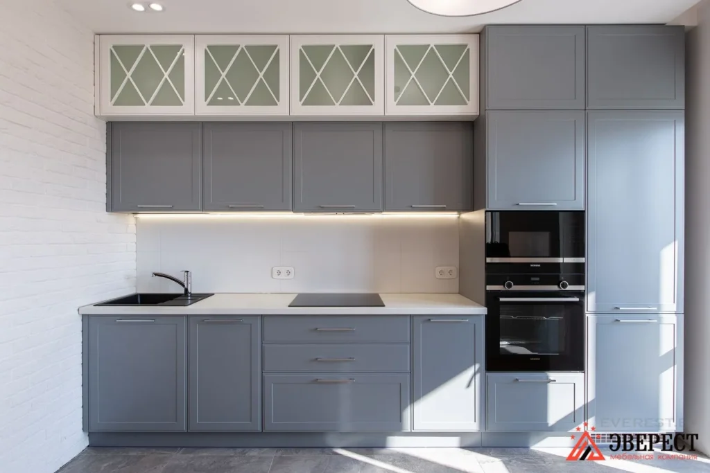 Прямая кухня в неоклассической стиле «Хьюга»