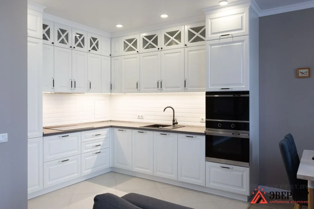 Кухня с фрезерованными фасадами «Фрок»