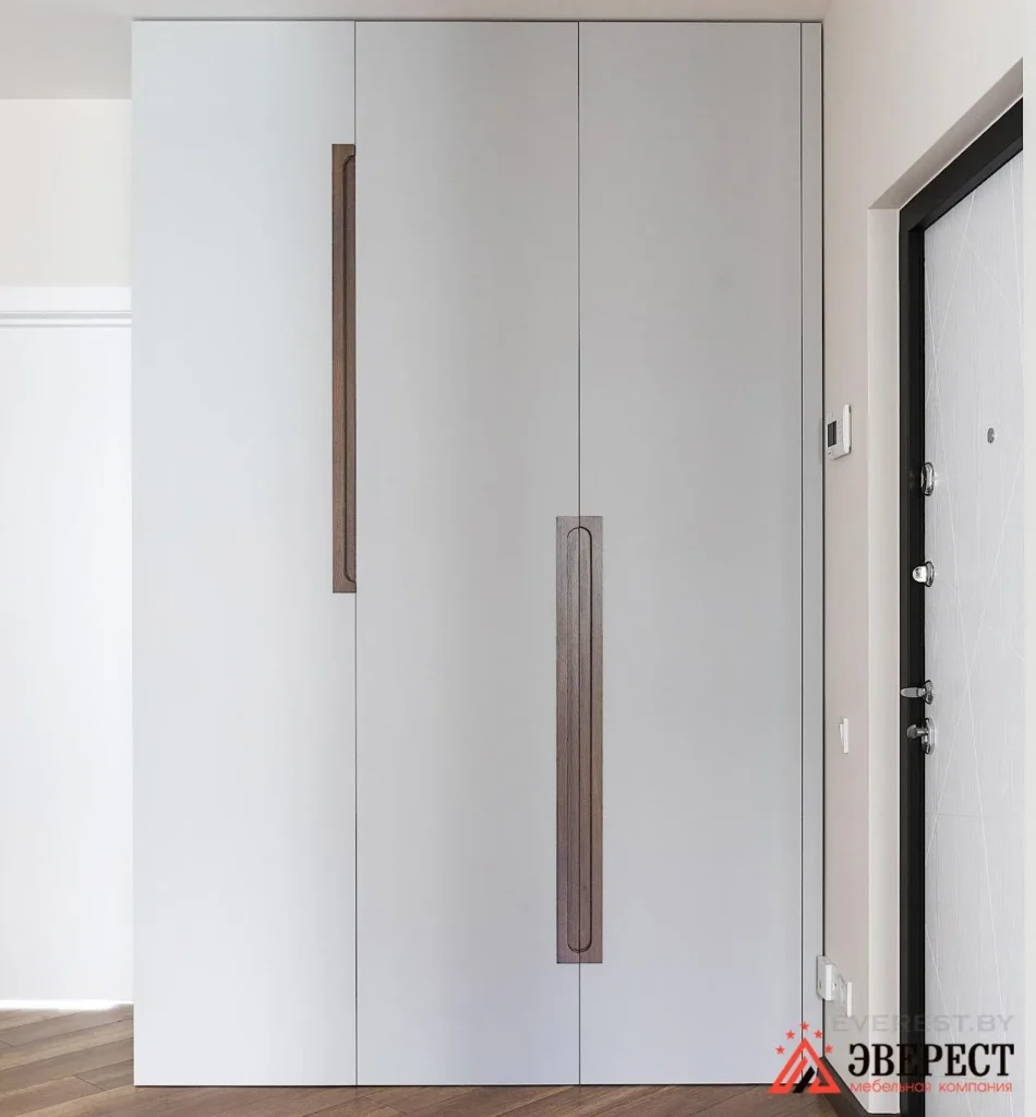 Корпусный шкаф с интегрированной ручкой "Колумбус"