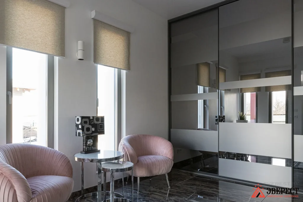 Шкаф-купе с пескоструйным нанесением "Эльф"