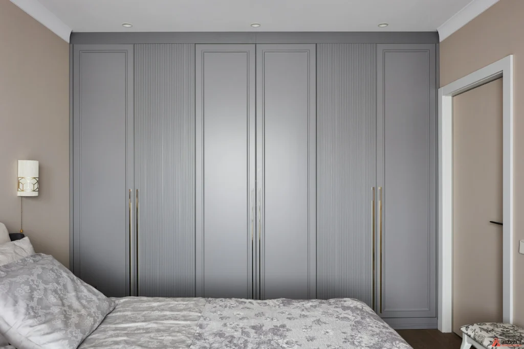 Корпусный шкаф в спальню